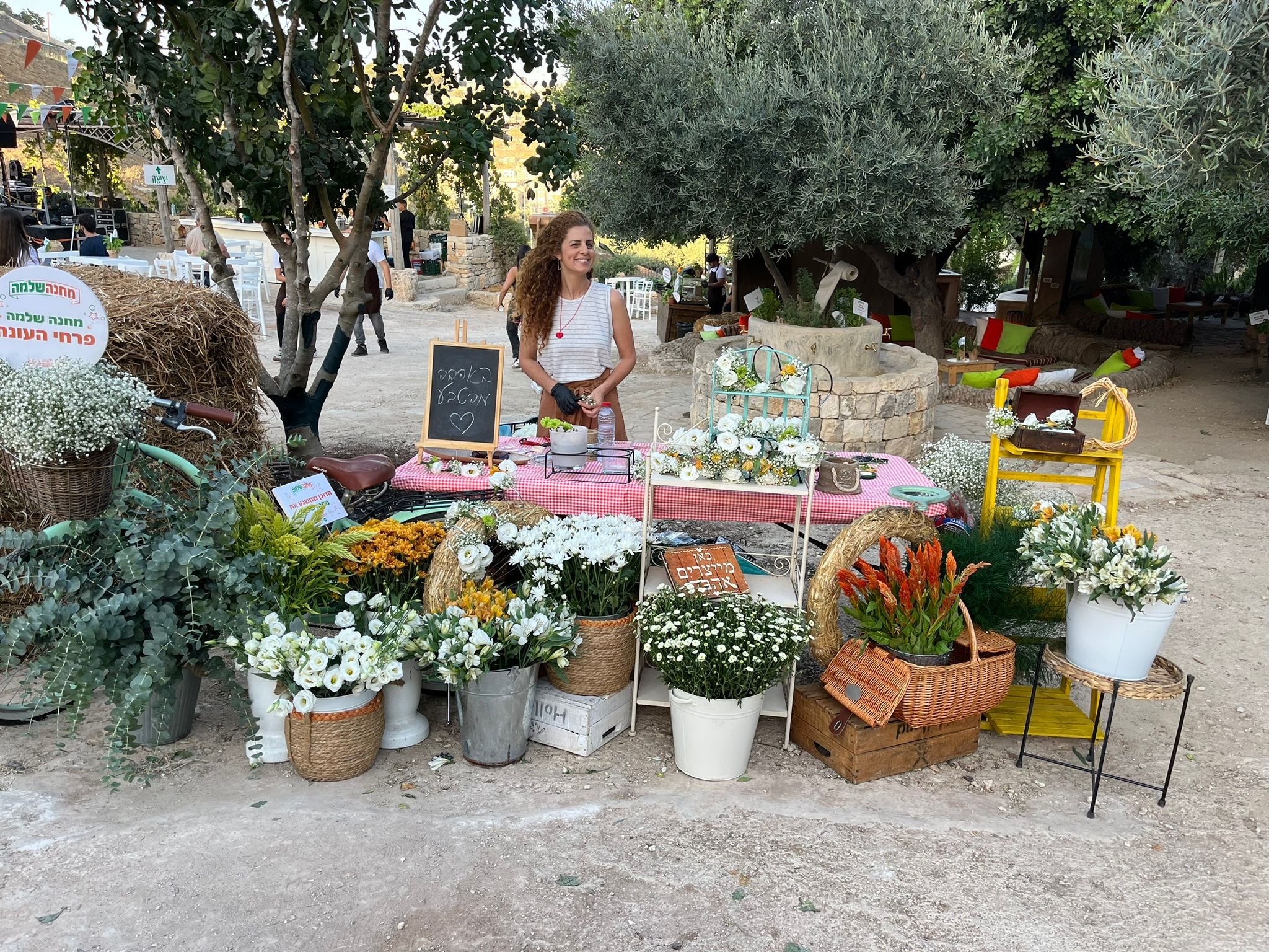 עמדת שזירת פרחים ♡