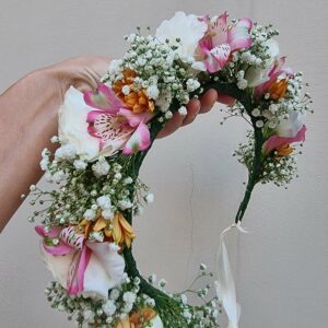 זר לראש בשילוב אלסטרומריה ורודה